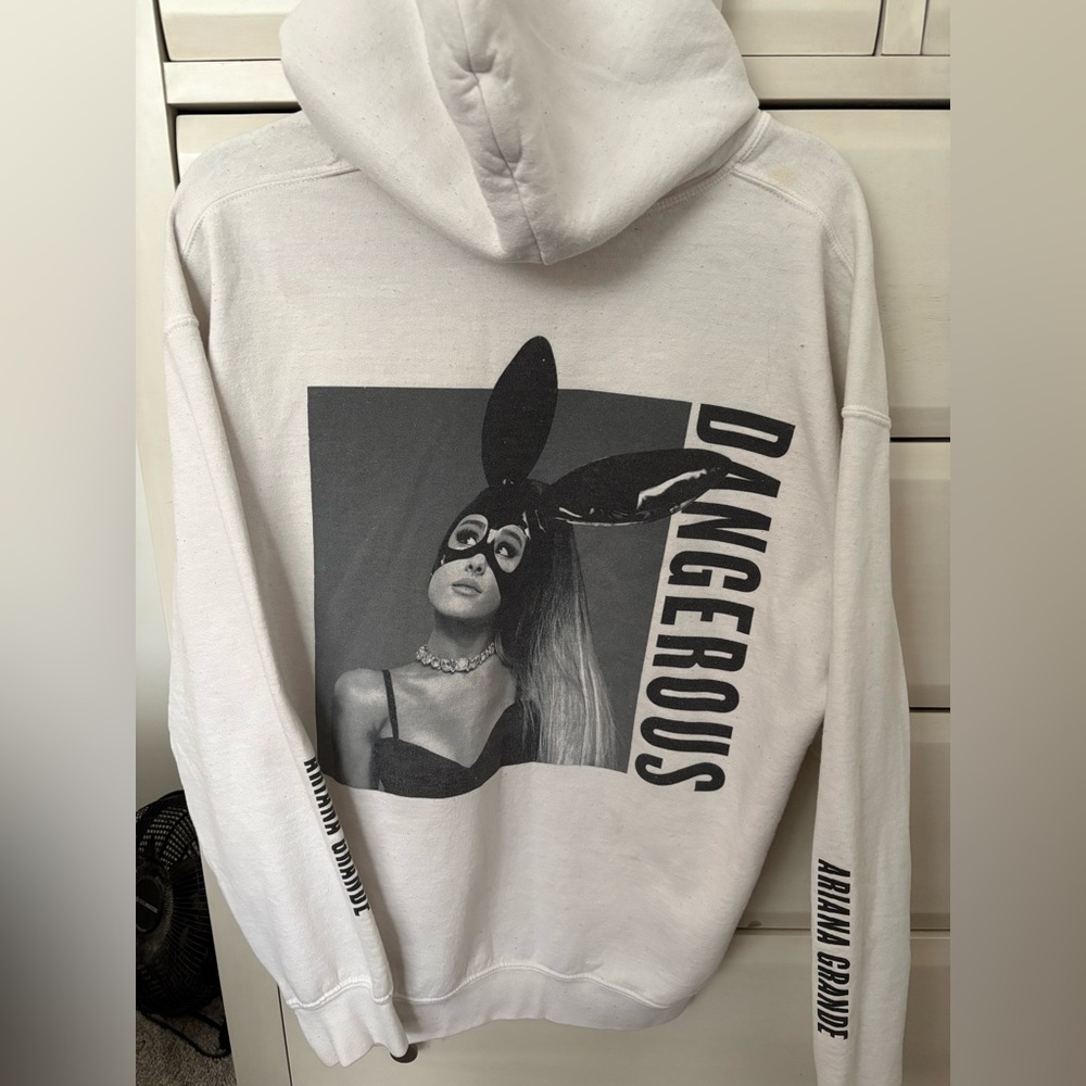 Ariana Grande Dangerous Woman Gildan White and Black Merch Sweatshirt